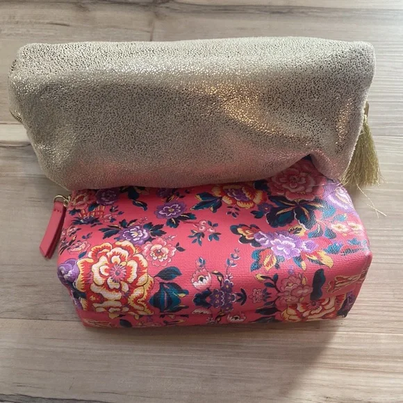 Two Adorable Small Bags/Clutch Bundle - Picture 6 of 8